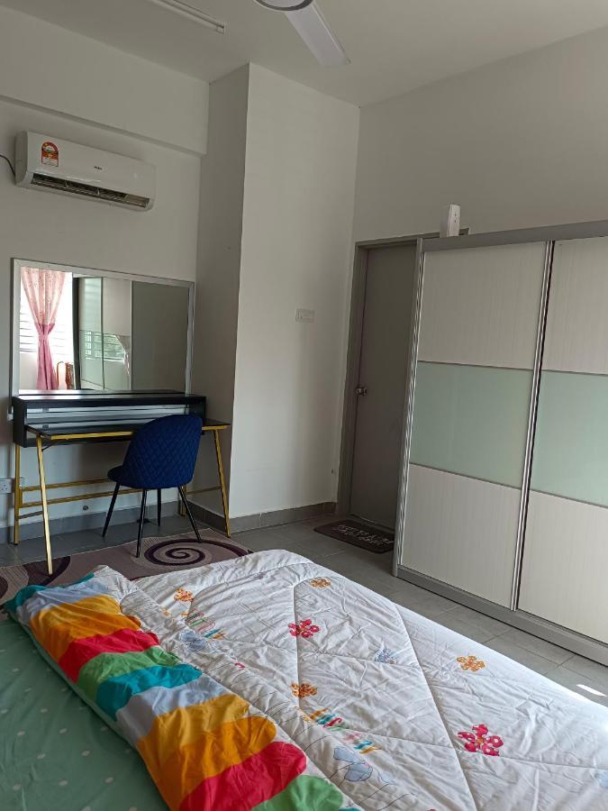Dg Homestaymuslim Putrajaya - Near Alamanda Екстер'єр фото