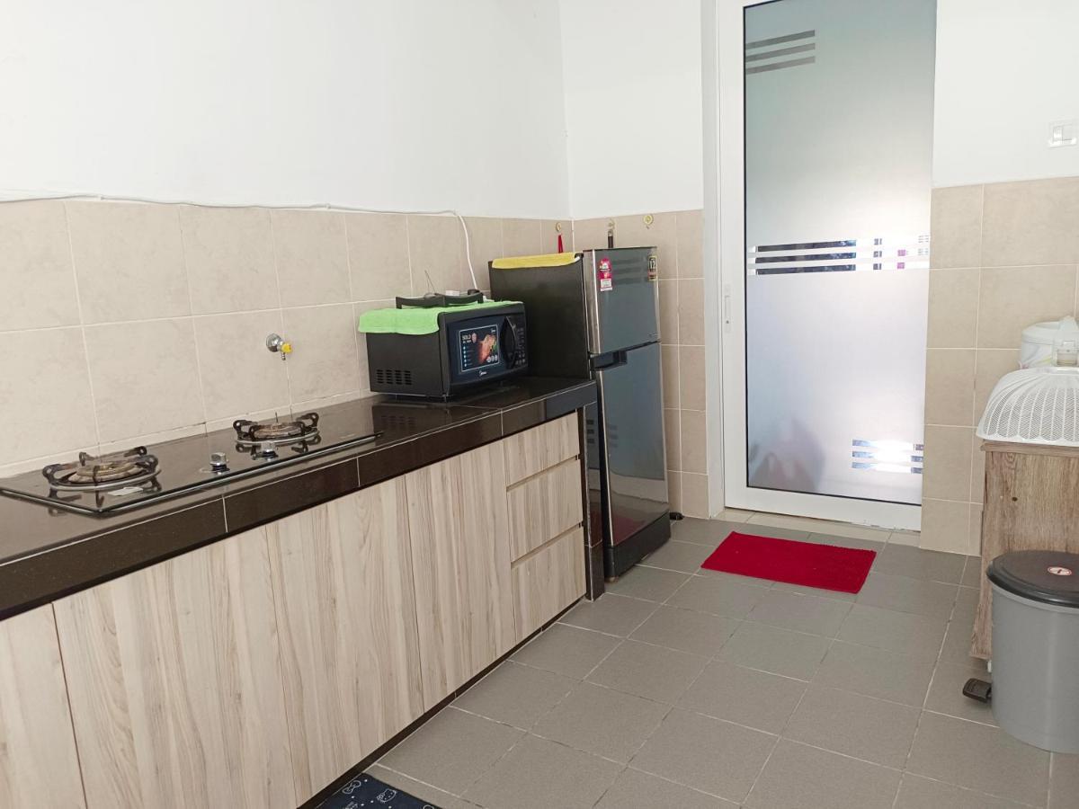 Dg Homestaymuslim Putrajaya - Near Alamanda Екстер'єр фото